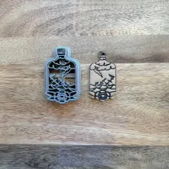 Traditional Tattoo Shipwreck in a Bottle Clay Cutter