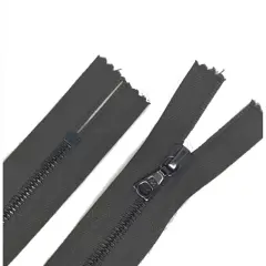 Zipper &ndash; Olive 4MM Gun Metal Teeth Closed Bottom 5.5"