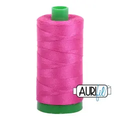 Fuchsia (4020) | 40wt Large Spool (1000M / 1094Y) | Aurifil Thread