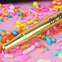 &ldquo;Oh My Pops&rdquo; Gold Sprinkle Pen Precise Sprinkle Placement Tool