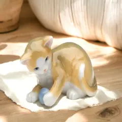 Ceramic Cat Playing with Toy Figurine, Home D&eacute;cor, Gift for Her, Gift for Mom, Kitchen D&eacute;cor, Cat Lovers Gift, Pet Loss Gift