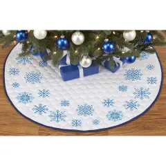 HerrschnersWinter Wonderland Tree Skirt Stamped Cross-Stitch Multi