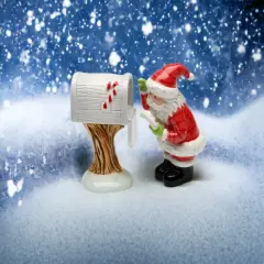 Ceramic Letters for SantaSalt and Pepper Shakers, Home D&eacute;cor, Gift for Her, Gift for Mom, Kitchen D&eacute;cor, Christmas D&eacute;cor