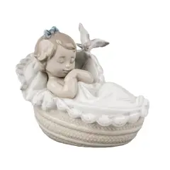 Lladro Comforting Dreams Figurine