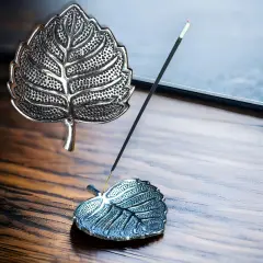Leaf Shape Incense Stick and Cone Holder Unique Design Incense Burner Agarbatti Ash Catcher Goodluck Gift Mess Free Pooja Item for House Temple Living Room Decor