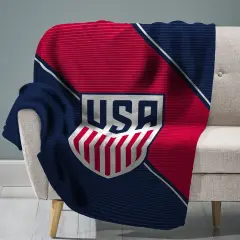 Sleep Squad US Soccer Federation Logo 60&rdquo; x 80&rdquo; Raschel Plush Throw