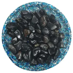 Black Onyx Mini Crystal Chips &ndash; Size 2