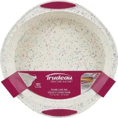 Trudeau Round Cake Pan 9"-White Confetti/Fuchsia