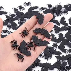 Halloween Plastic Bats Spiders, 200PCS Mini Bats and Fake Spiders for Halloween Decorations Creepy Scary Prank Toys Plastic Insect Toys Halloween Miniatures