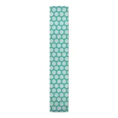 Captain's Wheel Indoor/Outdoor Table Runner White on Teal
