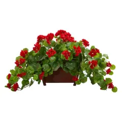 15'' Geranium in Wooden Planter