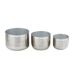 CosmoLiving by Cosmopolitan Iron Modern Planter Set Silver