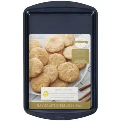 Wilton&reg; Diamond-Infused Non-Stick Navy Blue Medium Baking Sheet