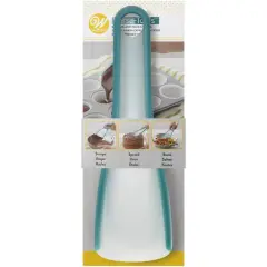 Wilton&reg; Versa-Tools&trade; Squeeze & Pour Spatula