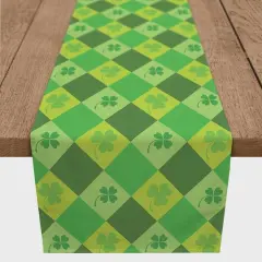 St. Patrick's Day Diamond Argyle Clover Twill Table Runner