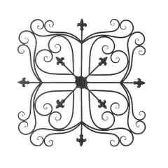 Glitzhome&reg; 23.5" Traditional Iron Scroll Garden Wall D&eacute;cor