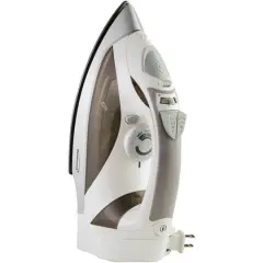 Brentwood 1,200W Nonstick Steam Iron with Retractable Cord White