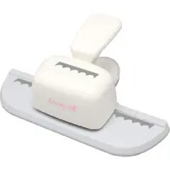 Dress My Craft&reg; Scalloped Border Punch