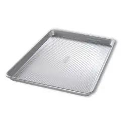 USA Pan&reg; Half Sheet Pan