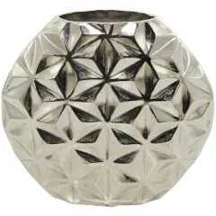 CosmoLiving by Cosmopolitan Aluminum Faceted Geometric Vase Silver