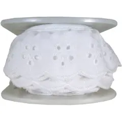 Simplicity&reg; White Daisy Eyelet