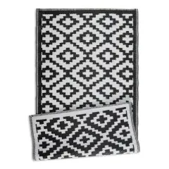 Black and White Mesa Outdoor Floor Runner 3ft. x 6ft.