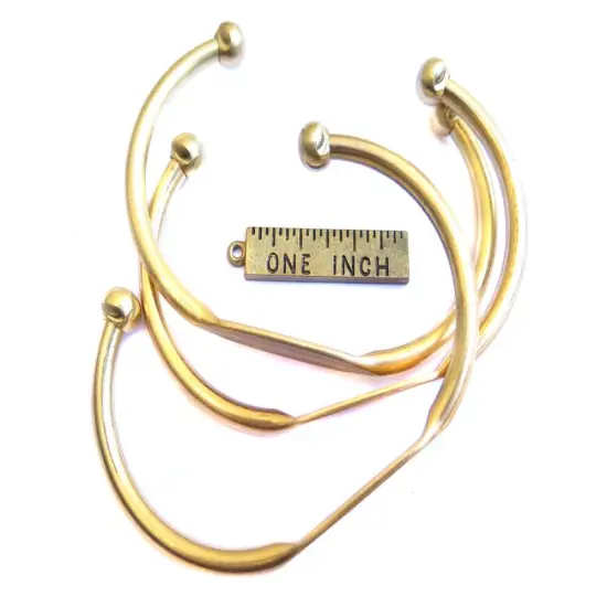 Engraving Cuff Bracelet - Small Wrist / Child Size (J617) (1x) {7}