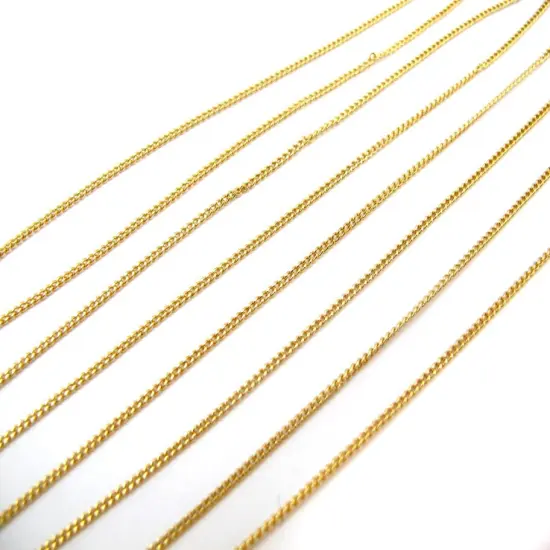 Dainty Curb Chain (C923) {2}