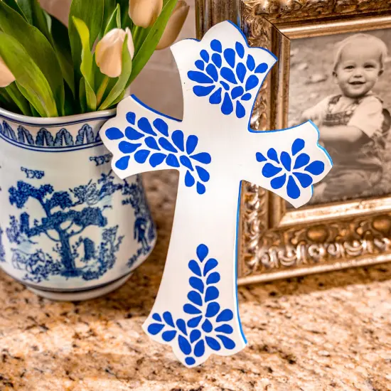 24 in. Unfinished Wooden Scalloped Cross {4}