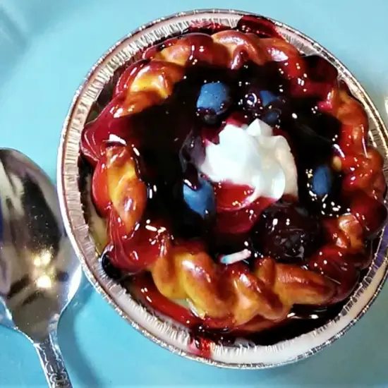 4 Inch Twined Pie Crust Topper {4}