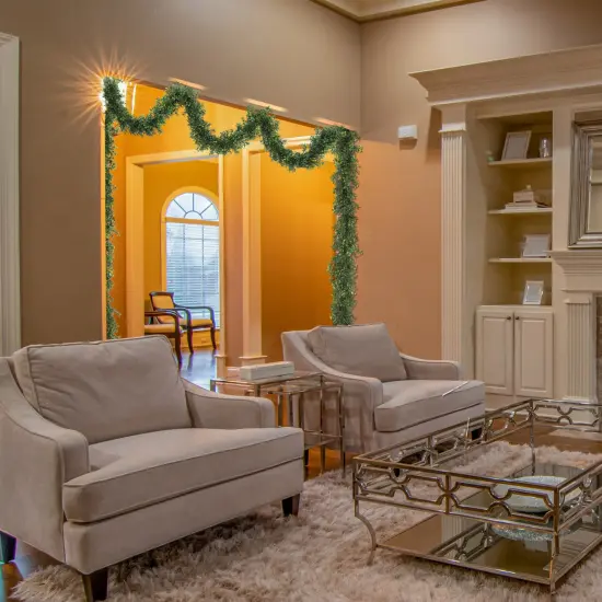 2-Pack: 9ft Boxwood Garland with 385 Tips {5}