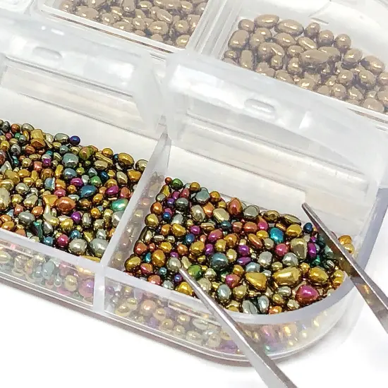 Wrapables Dazzling Nail Art Rhinestones Nail Manicure with Plastic Case Luminous {2}