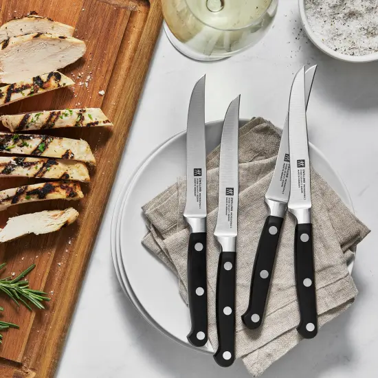 ZWILLING Professional "S" 4-pc Steak Knife Set {3}
