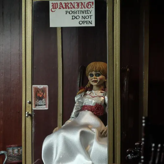 The Conjuring Universe Ultimate Annabelle 7 Inch Action Figure {5}