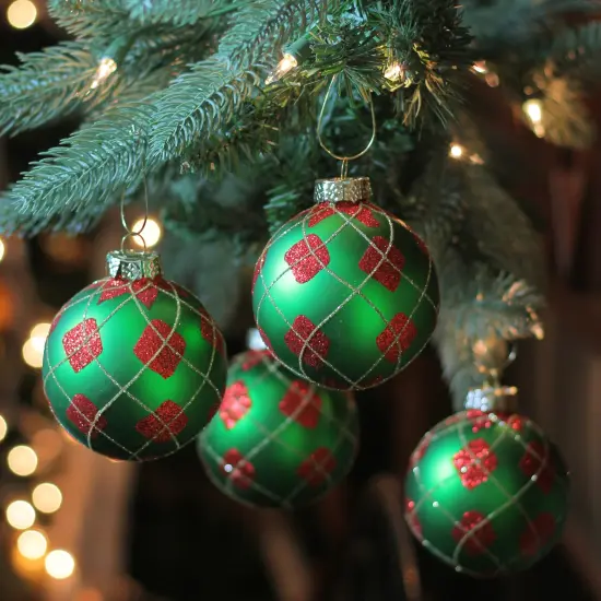 Northlight Glittered Argyle Christmas Glass Ball Ornaments - 3.25" (80mm) - Green and Red - 4ct {3}