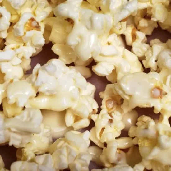 1 lb White Candy Coated Popcorn Vanilla Flavored (1lb Bag) {1}