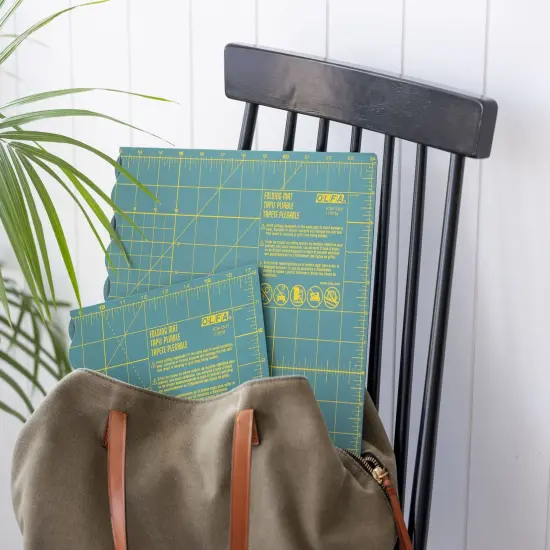 OLFA Folding Cutting Mat 12"X17" {5}