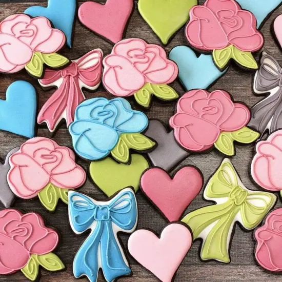 Ann Clark Ribbon Bow Cookie Cutter 4" {2}