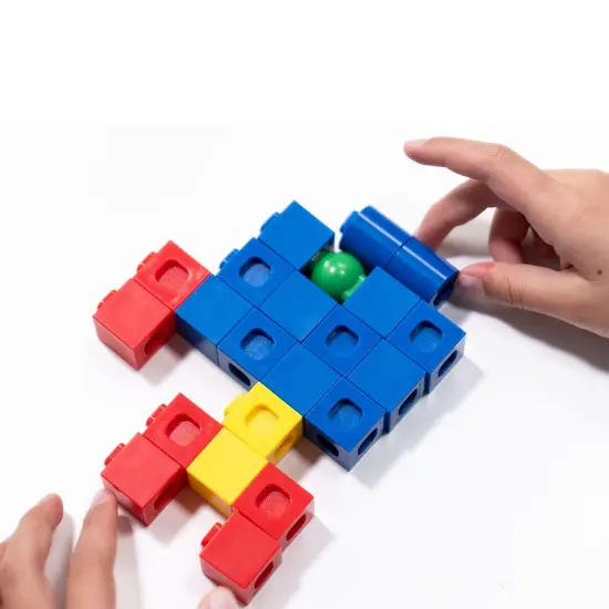 Mathcubes - Sorting and Patterns {5}