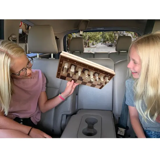 Deluxe Magnetic Travel Chess {3}