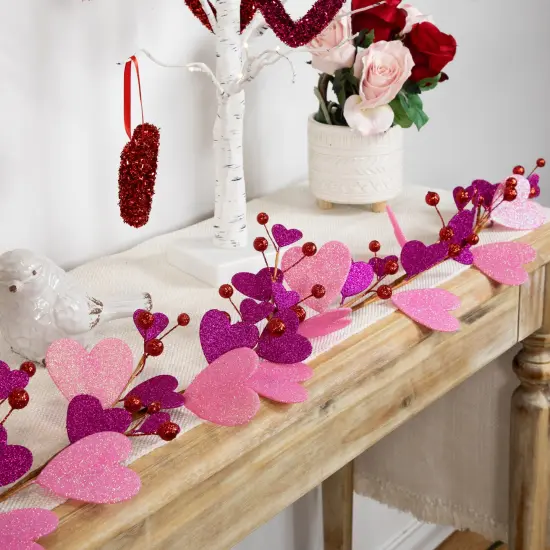 Northlight 6' Glittered Hearts and Berries Valentine's Day Garland Red {3}
