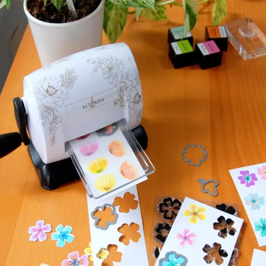 Mini Blossom Die Cutting Metal Shim {6}