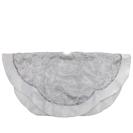 Northlight Floral Sequin Trimmed Christmas Tree Skirt - 48" - Silver and White {4}