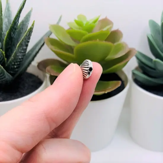 4, 20 or 50 Pieces: Silver Clam Shell Spacer 3D Charm Beads {5}