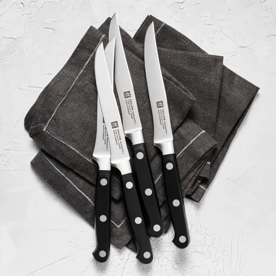 ZWILLING Professional "S" 4-pc Steak Knife Set {5}