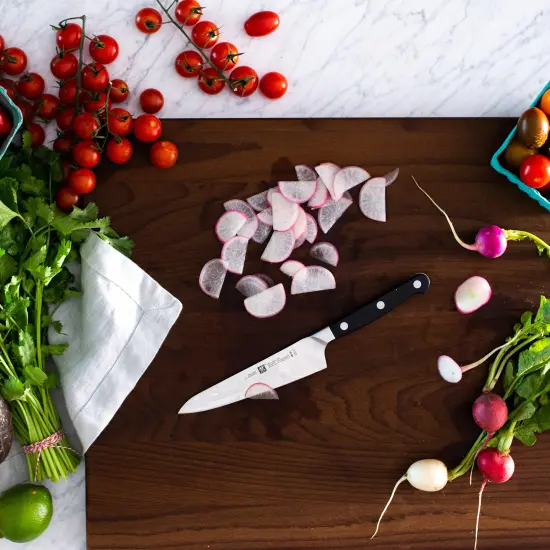 ZWILLING Pro 5.5-inch Ultimate Prep Knife {4}