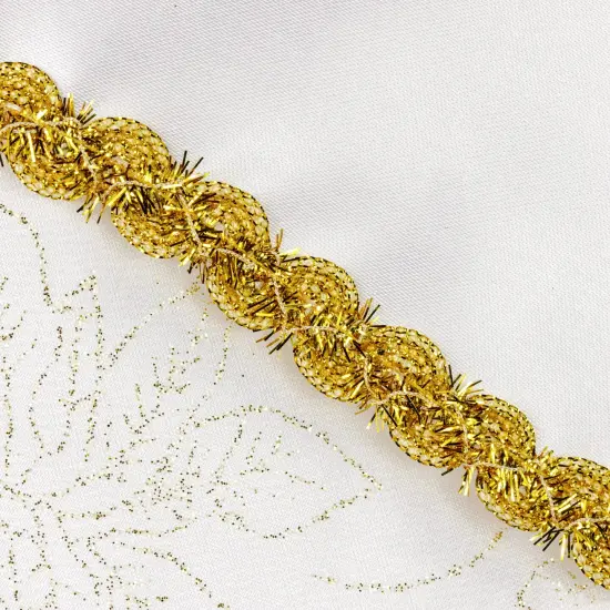 Northlight 20.5" White and Gold Glitter Poinsettia Christmas Stocking {7}