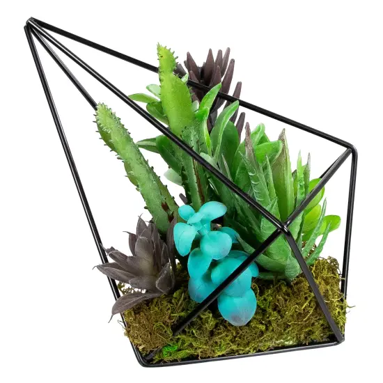 Northlight Artificial Succulents Arrangement in Diamond Metal Wire Frame - 6.75" Green {1}