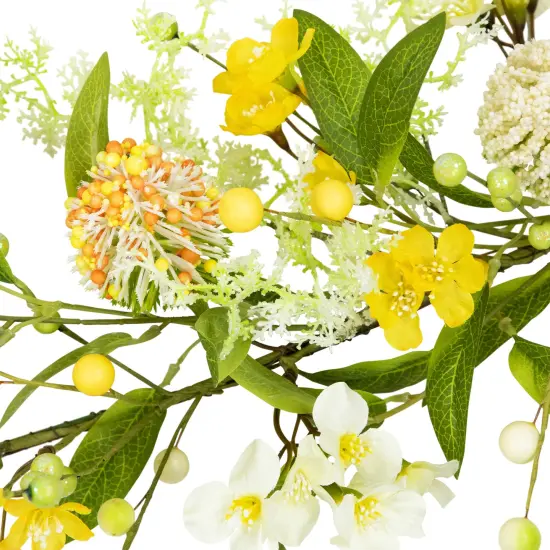 Northlight Berry and Thistle Floral Spring Garland - 5' - Yellow {5}