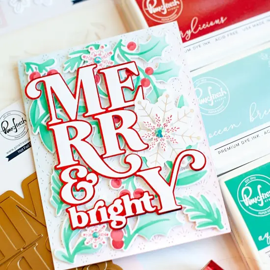 Pinkfresh Studio Die-Snowflakes Background {2}